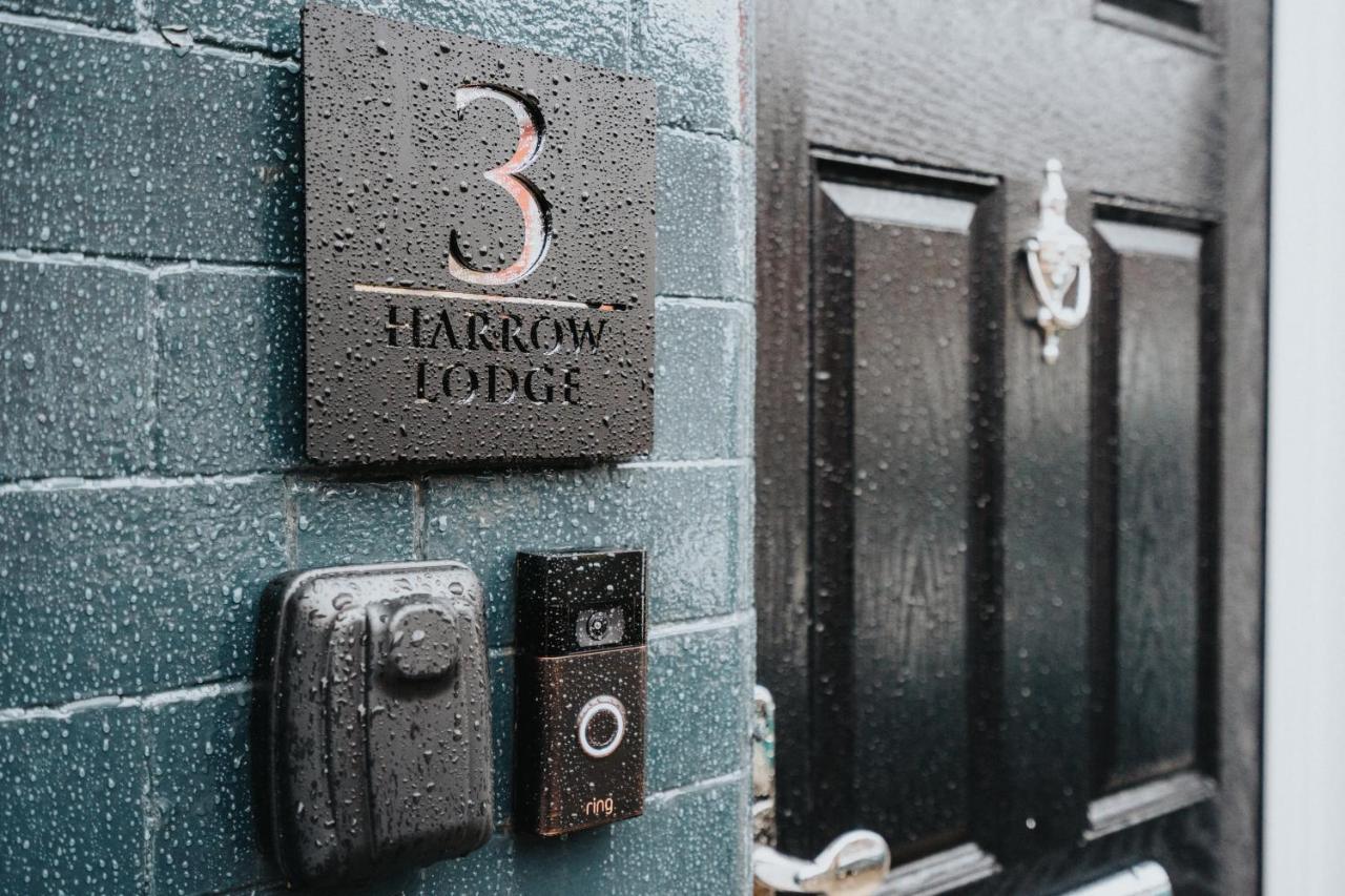 Harrow Lodge - Strictly No Parties Ливърпул Екстериор снимка
